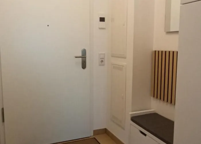 Wunderschoene Direkt An Der Elbe, Alt-und Neustadtnaehe Dresde