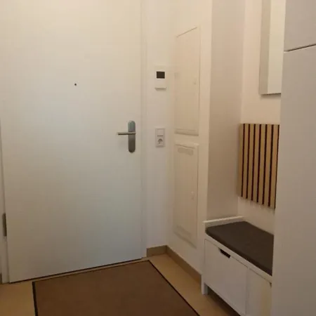 Wunderschöne Direkt An Der Elbe, Alt-und Neustadtnähe Dresden